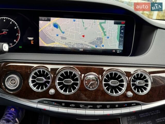 Серый Мерседес С Класс, объемом двигателя 3.98 л и пробегом 57 тыс. км за 57000 $, фото 77 на Automoto.ua