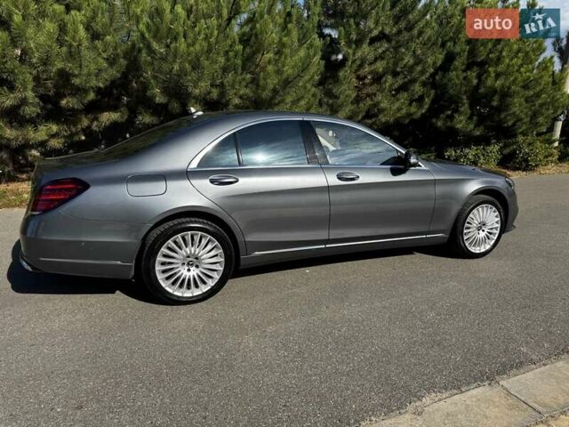Серый Мерседес С Класс, объемом двигателя 2.99 л и пробегом 103 тыс. км за 62500 $, фото 2 на Automoto.ua
