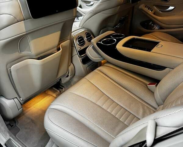 Серый Мерседес С Класс, объемом двигателя 2.99 л и пробегом 103 тыс. км за 62500 $, фото 13 на Automoto.ua