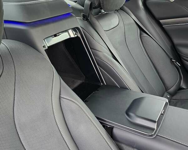 Серый Мерседес С Класс, объемом двигателя 2.99 л и пробегом 97 тыс. км за 65000 $, фото 19 на Automoto.ua