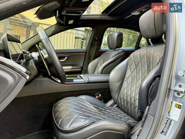 Мерседес С Клас 2021 у Києві на Automoto.ua Сірий Мерседес С Клас, об'ємом двигуна 3.98 л та пробігом 18 тис. км за 111111 $, фото 21 на Automoto.ua