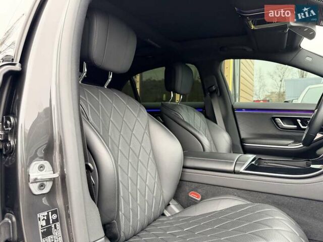 Сірий Мерседес С Клас, об'ємом двигуна 2.93 л та пробігом 63 тис. км за 112999 $, фото 29 на Automoto.ua