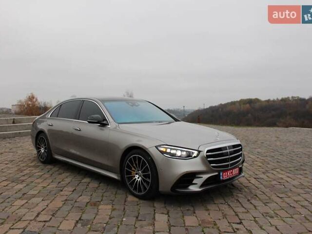 Серый Мерседес С Класс, объемом двигателя 4 л и пробегом 120 тыс. км за 105000 $, фото 34 на Automoto.ua