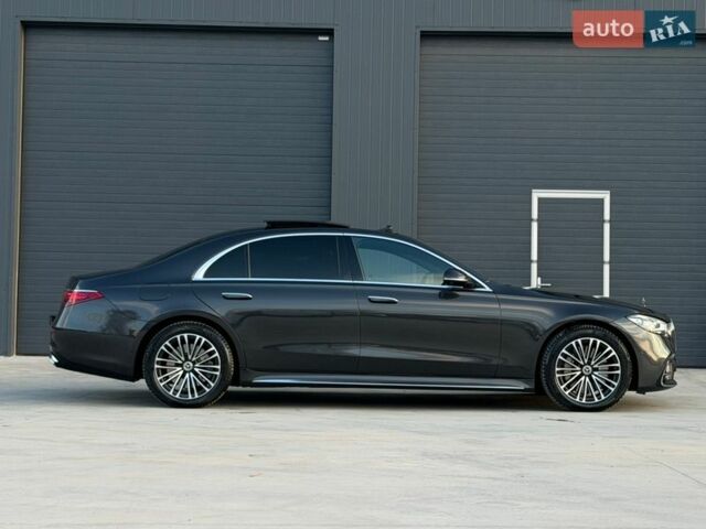 Серый Мерседес С Класс, объемом двигателя 3 л и пробегом 141 тыс. км за 93000 $, фото 34 на Automoto.ua