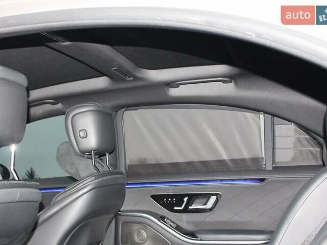 Серый Мерседес С Класс, объемом двигателя 4 л и пробегом 120 тыс. км за 105000 $, фото 27 на Automoto.ua