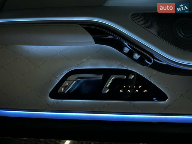 Серый Мерседес С Класс, объемом двигателя 3.98 л и пробегом 15 тыс. км за 120000 $, фото 18 на Automoto.ua