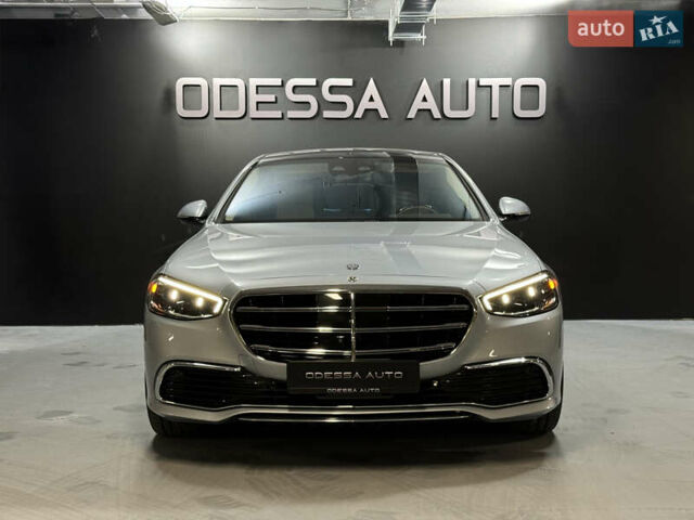 Серый Мерседес С Класс, объемом двигателя 3.98 л и пробегом 15 тыс. км за 120000 $, фото 1 на Automoto.ua