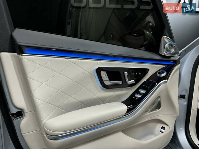 Серый Мерседес С Класс, объемом двигателя 3.98 л и пробегом 15 тыс. км за 120000 $, фото 17 на Automoto.ua