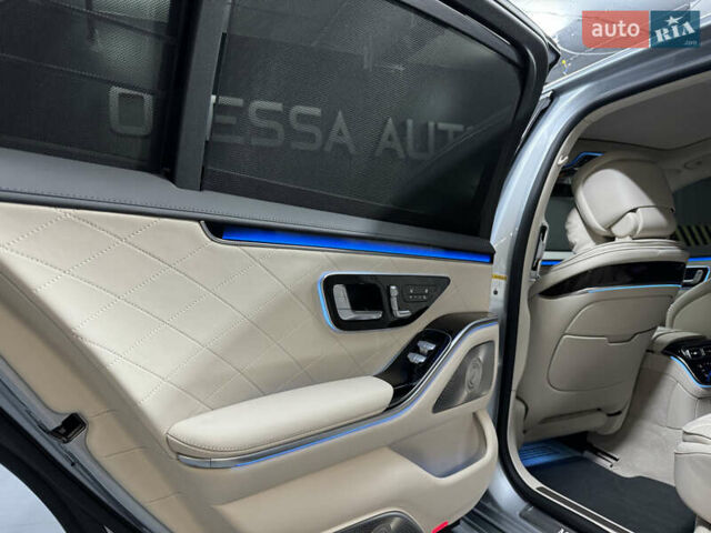 Серый Мерседес С Класс, объемом двигателя 3.98 л и пробегом 15 тыс. км за 120000 $, фото 20 на Automoto.ua