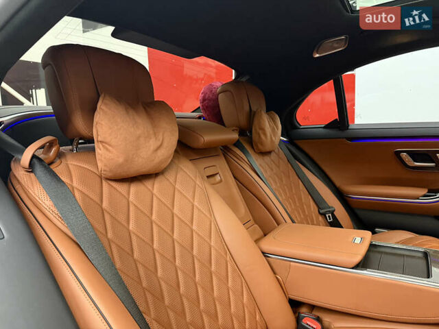 Серый Мерседес С Класс, объемом двигателя 3.98 л и пробегом 20 тыс. км за 120000 $, фото 20 на Automoto.ua