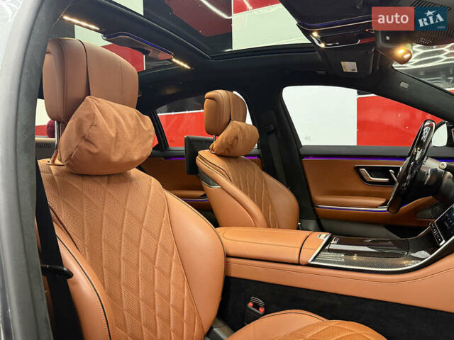 Серый Мерседес С Класс, объемом двигателя 3.98 л и пробегом 20 тыс. км за 120000 $, фото 12 на Automoto.ua