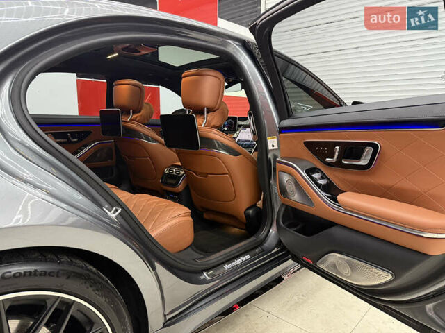 Серый Мерседес С Класс, объемом двигателя 3.98 л и пробегом 20 тыс. км за 120000 $, фото 16 на Automoto.ua