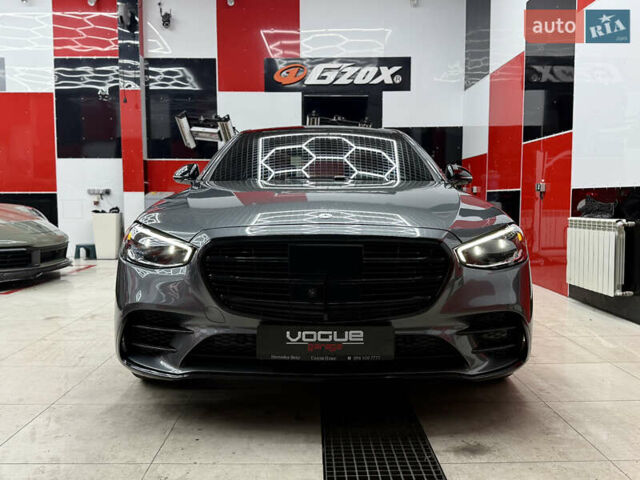 Серый Мерседес С Класс, объемом двигателя 3.98 л и пробегом 20 тыс. км за 120000 $, фото 1 на Automoto.ua