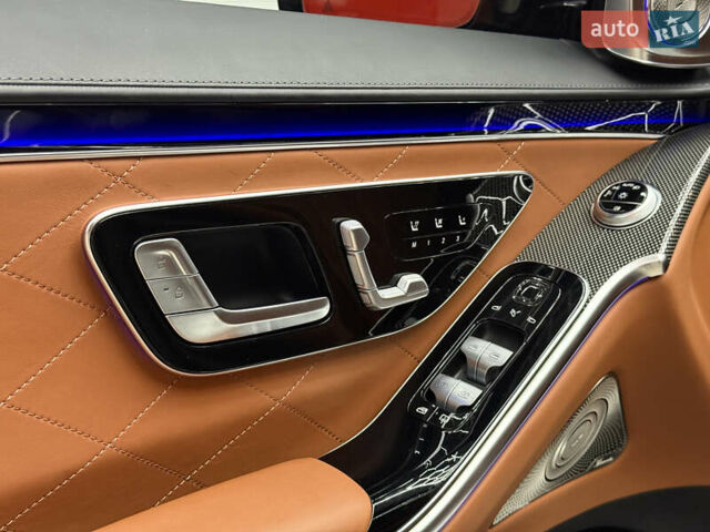 Серый Мерседес С Класс, объемом двигателя 3.98 л и пробегом 20 тыс. км за 120000 $, фото 7 на Automoto.ua