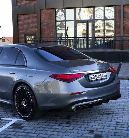 Серый Мерседес С Класс, объемом двигателя 3.98 л и пробегом 19 тыс. км за 315000 $, фото 6 на Automoto.ua