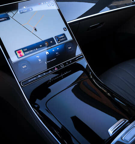 Серый Мерседес С Класс, объемом двигателя 3.98 л и пробегом 19 тыс. км за 315000 $, фото 21 на Automoto.ua