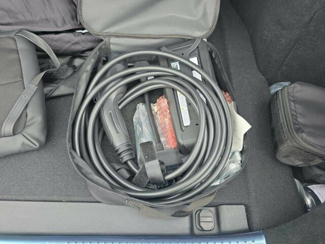 Сірий Мерседес С Клас, об'ємом двигуна 4 л та пробігом 2 тис. км за 179500 $, фото 11 на Automoto.ua