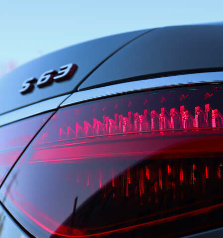 Серый Мерседес С Класс, объемом двигателя 3.98 л и пробегом 19 тыс. км за 315000 $, фото 5 на Automoto.ua