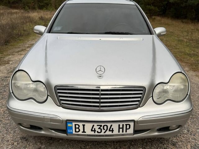 Серый Мерседес С Класс, объемом двигателя 1.8 л и пробегом 227 тыс. км за 4950 $, фото 5 на Automoto.ua