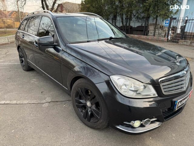 Сірий Мерседес С Клас, об'ємом двигуна 3 л та пробігом 260 тис. км за 13190 $, фото 2 на Automoto.ua