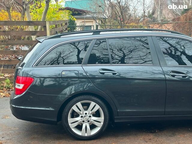 Серый Мерседес С Класс, объемом двигателя 2.2 л и пробегом 208 тыс. км за 12890 $, фото 12 на Automoto.ua