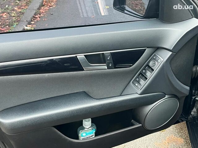 Серый Мерседес С Класс, объемом двигателя 2.2 л и пробегом 208 тыс. км за 12890 $, фото 27 на Automoto.ua