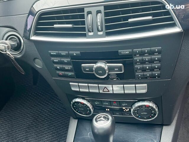 Серый Мерседес С Класс, объемом двигателя 2.2 л и пробегом 208 тыс. км за 12890 $, фото 18 на Automoto.ua