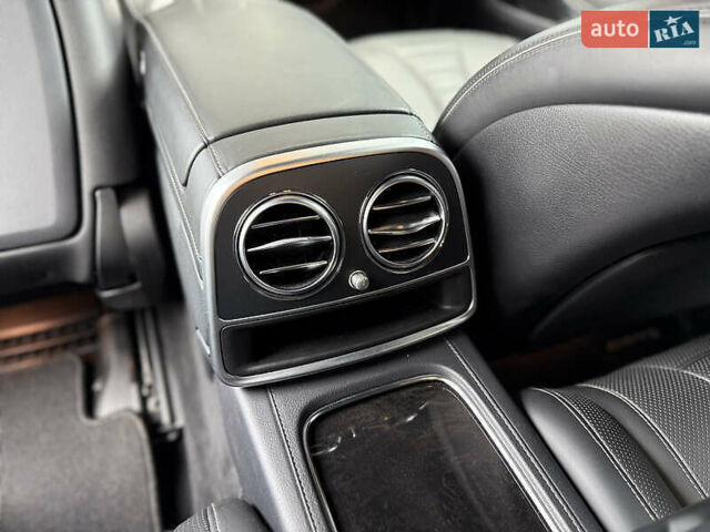 Синій Мерседес С Клас, об'ємом двигуна 3.98 л та пробігом 94 тис. км за 43000 $, фото 9 на Automoto.ua