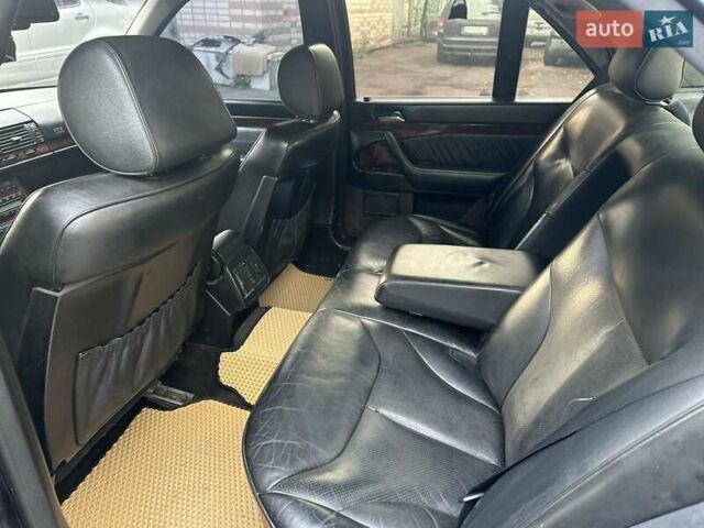 Синій Мерседес С Клас, об'ємом двигуна 3 л та пробігом 450 тис. км за 2400 $, фото 2 на Automoto.ua