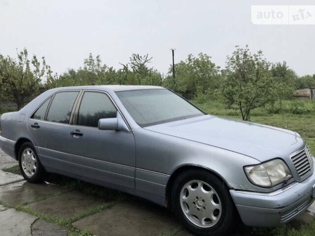 Синий Мерседес С Класс, объемом двигателя 3.5 л и пробегом 450 тыс. км за 4000 $, фото 10 на Automoto.ua