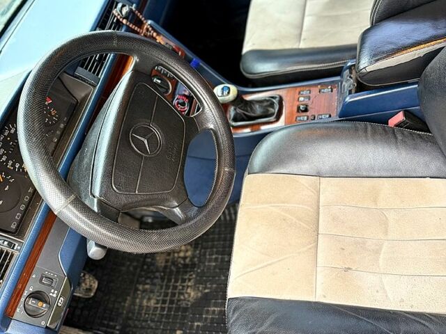 Синий Мерседес С Класс, объемом двигателя 2.8 л и пробегом 123 тыс. км за 2200 $, фото 10 на Automoto.ua