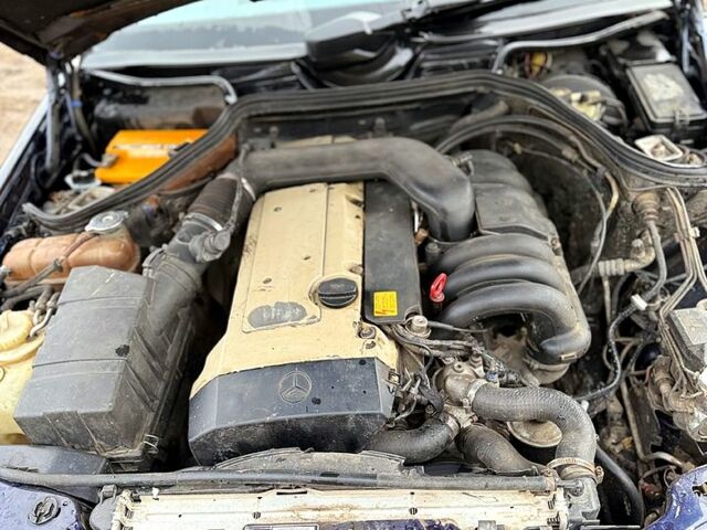 Синий Мерседес С Класс, объемом двигателя 2.8 л и пробегом 123 тыс. км за 2200 $, фото 9 на Automoto.ua