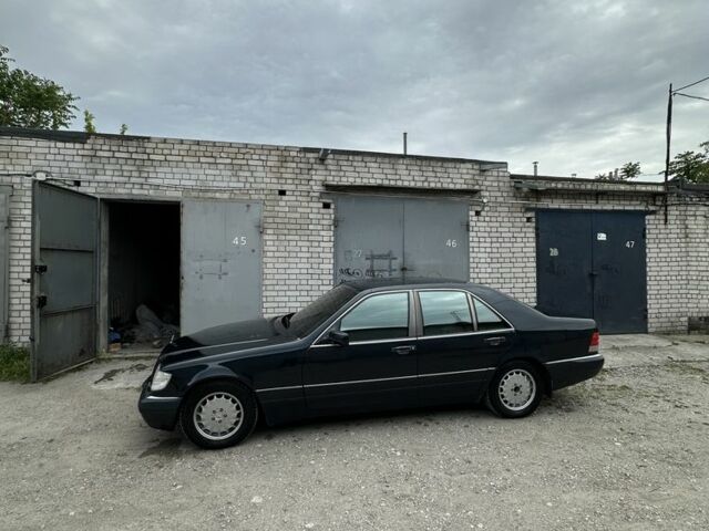 Синій Мерседес С Клас, об'ємом двигуна 4.2 л та пробігом 365 тис. км за 7500 $, фото 4 на Automoto.ua