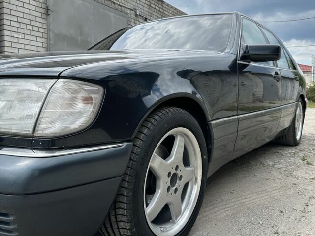 Синій Мерседес С Клас, об'ємом двигуна 4.2 л та пробігом 365 тис. км за 7500 $, фото 1 на Automoto.ua