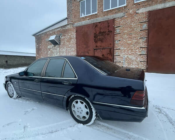 Синій Мерседес С Клас, об'ємом двигуна 3.45 л та пробігом 500 тис. км за 5200 $, фото 3 на Automoto.ua