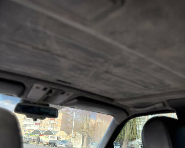 Синий Мерседес С Класс, объемом двигателя 4.97 л и пробегом 300 тыс. км за 8777 $, фото 17 на Automoto.ua