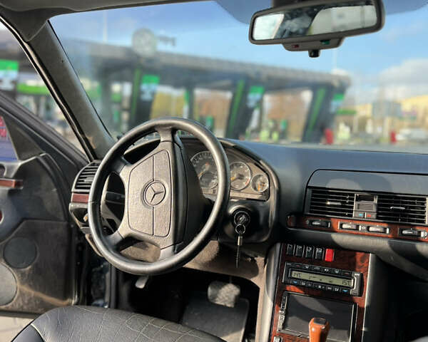 Синий Мерседес С Класс, объемом двигателя 4.97 л и пробегом 300 тыс. км за 8777 $, фото 15 на Automoto.ua