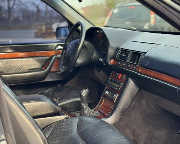 Синий Мерседес С Класс, объемом двигателя 2.97 л и пробегом 420 тыс. км за 4300 $, фото 9 на Automoto.ua