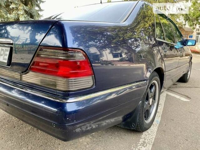 Синий Мерседес С Класс, объемом двигателя 3 л и пробегом 444 тыс. км за 3500 $, фото 10 на Automoto.ua