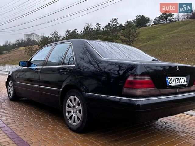 Синий Мерседес С Класс, объемом двигателя 3 л и пробегом 300 тыс. км за 6200 $, фото 6 на Automoto.ua