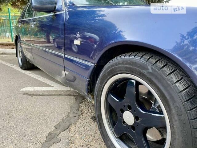 Синий Мерседес С Класс, объемом двигателя 3 л и пробегом 444 тыс. км за 3500 $, фото 11 на Automoto.ua