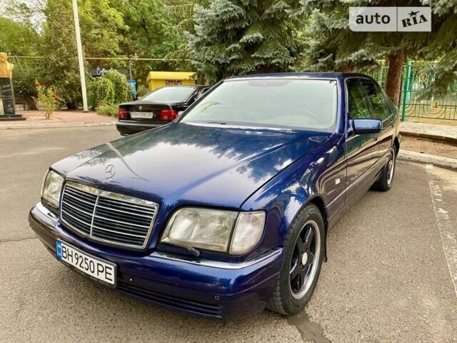 Синий Мерседес С Класс, объемом двигателя 3 л и пробегом 444 тыс. км за 3500 $, фото 4 на Automoto.ua