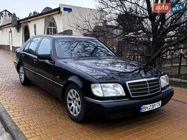 Синий Мерседес С Класс, объемом двигателя 3 л и пробегом 300 тыс. км за 6200 $, фото 3 на Automoto.ua