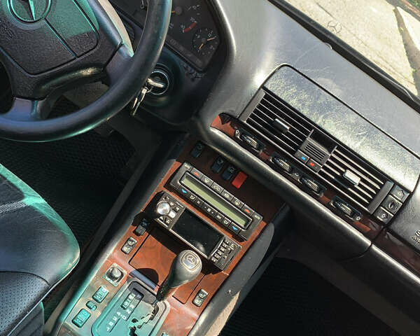 Синий Мерседес С Класс, объемом двигателя 3 л и пробегом 444 тыс. км за 5500 $, фото 11 на Automoto.ua