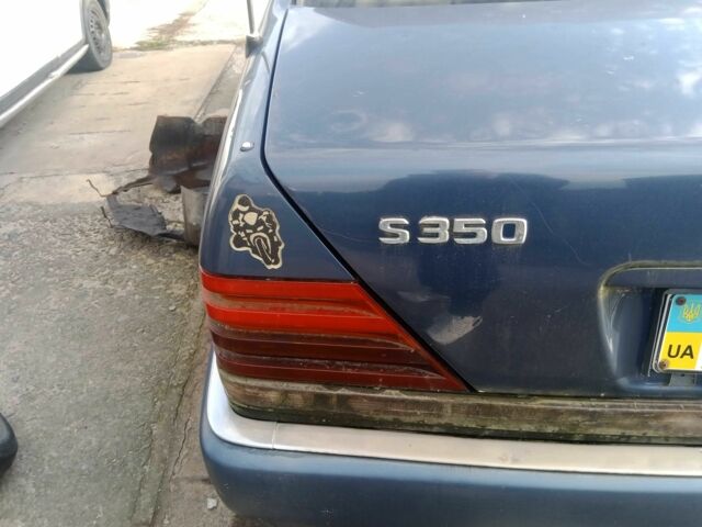 Синий Мерседес С Класс, объемом двигателя 3.5 л и пробегом 400 тыс. км за 4000 $, фото 6 на Automoto.ua