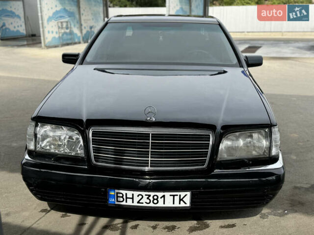 Синий Мерседес С Класс, объемом двигателя 3 л и пробегом 444 тыс. км за 5500 $, фото 1 на Automoto.ua