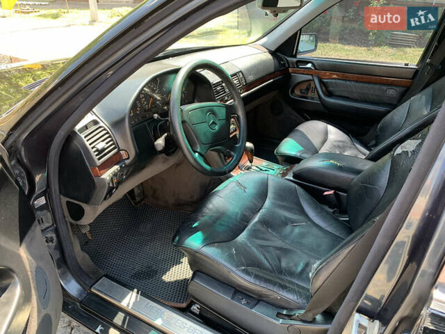 Синий Мерседес С Класс, объемом двигателя 3 л и пробегом 444 тыс. км за 5500 $, фото 12 на Automoto.ua