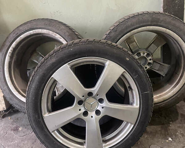 Синій Мерседес С Клас, об'ємом двигуна 3.2 л та пробігом 300 тис. км за 8500 $, фото 9 на Automoto.ua