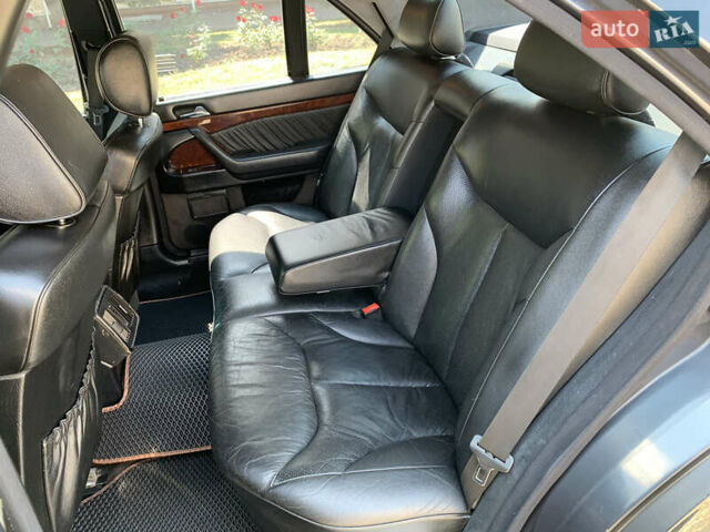 Синий Мерседес С Класс, объемом двигателя 3 л и пробегом 444 тыс. км за 5500 $, фото 13 на Automoto.ua