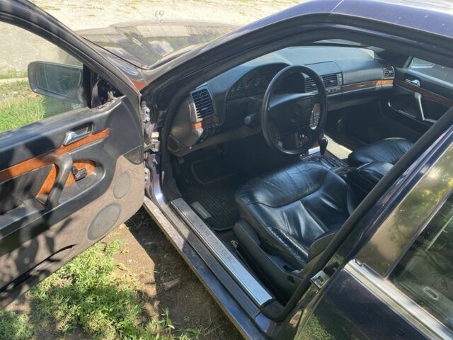 Синій Мерседес С Клас, об'ємом двигуна 4.2 л та пробігом 300 тис. км за 6200 $, фото 4 на Automoto.ua